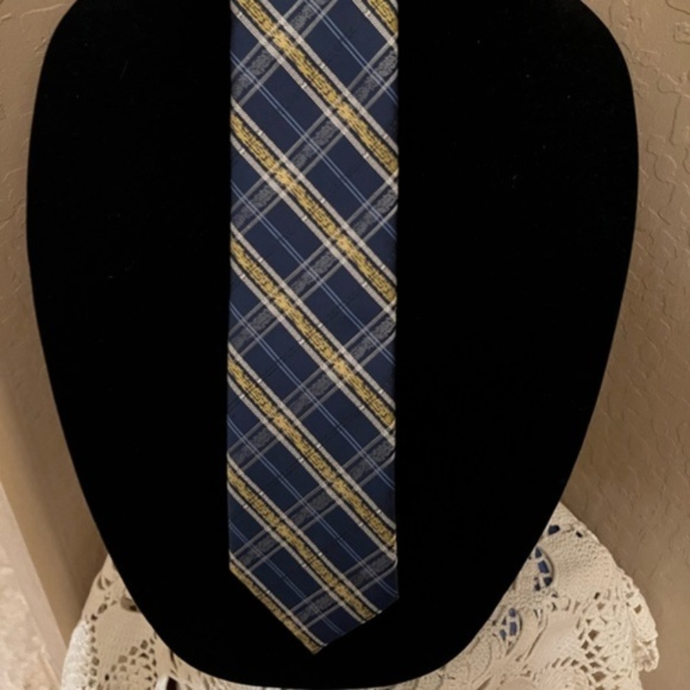 US Polo Assn." U.S. Polo Assn. Men's Necktie Blue & Yellow Plaid